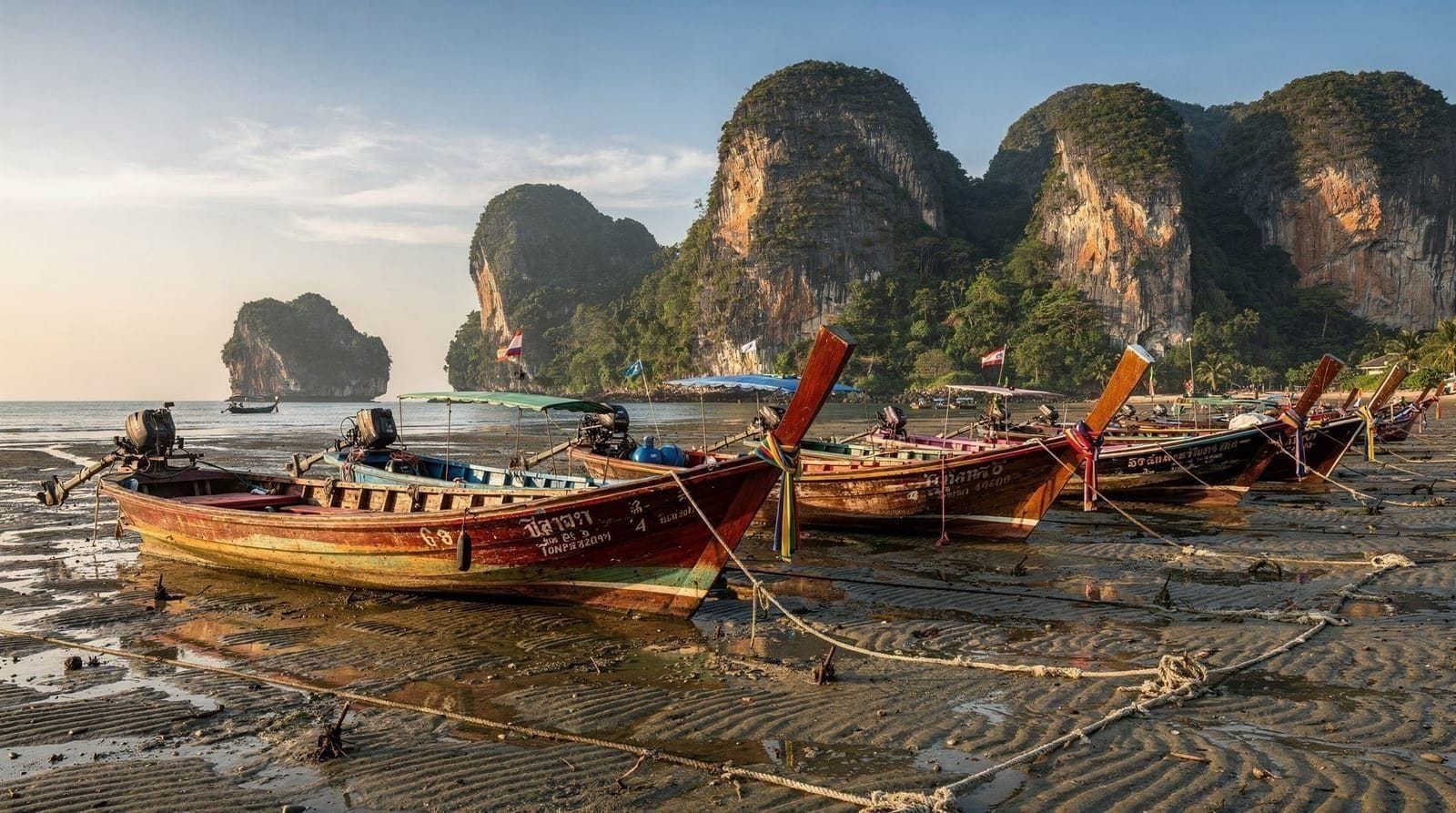 Boat tours — Island-hopping speedboats, sea canoe, longtail to Railay and Phang Nga Bay — hon