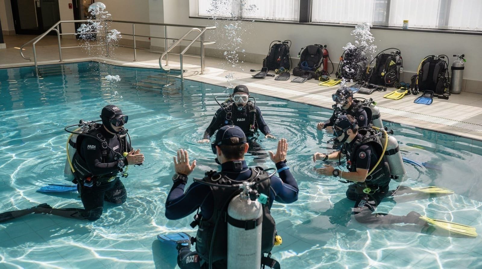 PADI courses in Phuket: open water, advanced, rescue and divemaster — Compare PADI dive courses in Phuket — costs, durations, what's included, and how