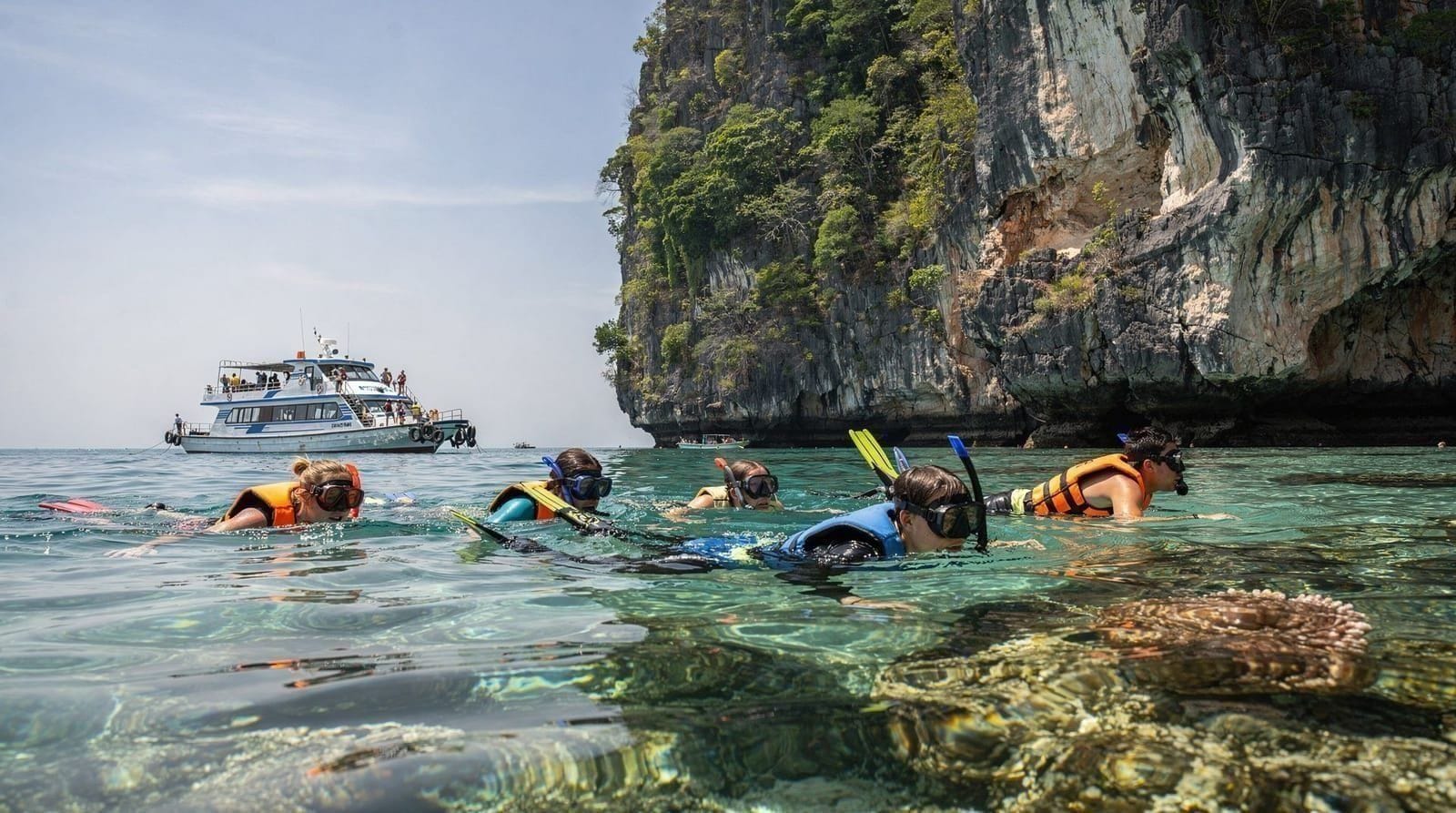 Phi Phi Islands day trip guide from Phuket — How to visit Phi Phi Don, Phi Phi Leh and Maya Bay on a day trip from Phuket — b