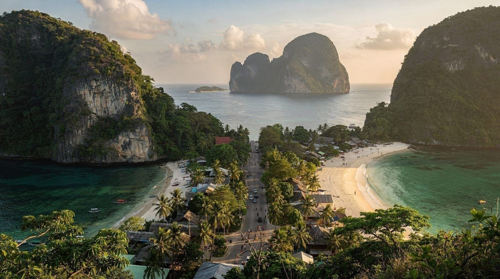 Maya Beach Bamboo Phi Phi tour