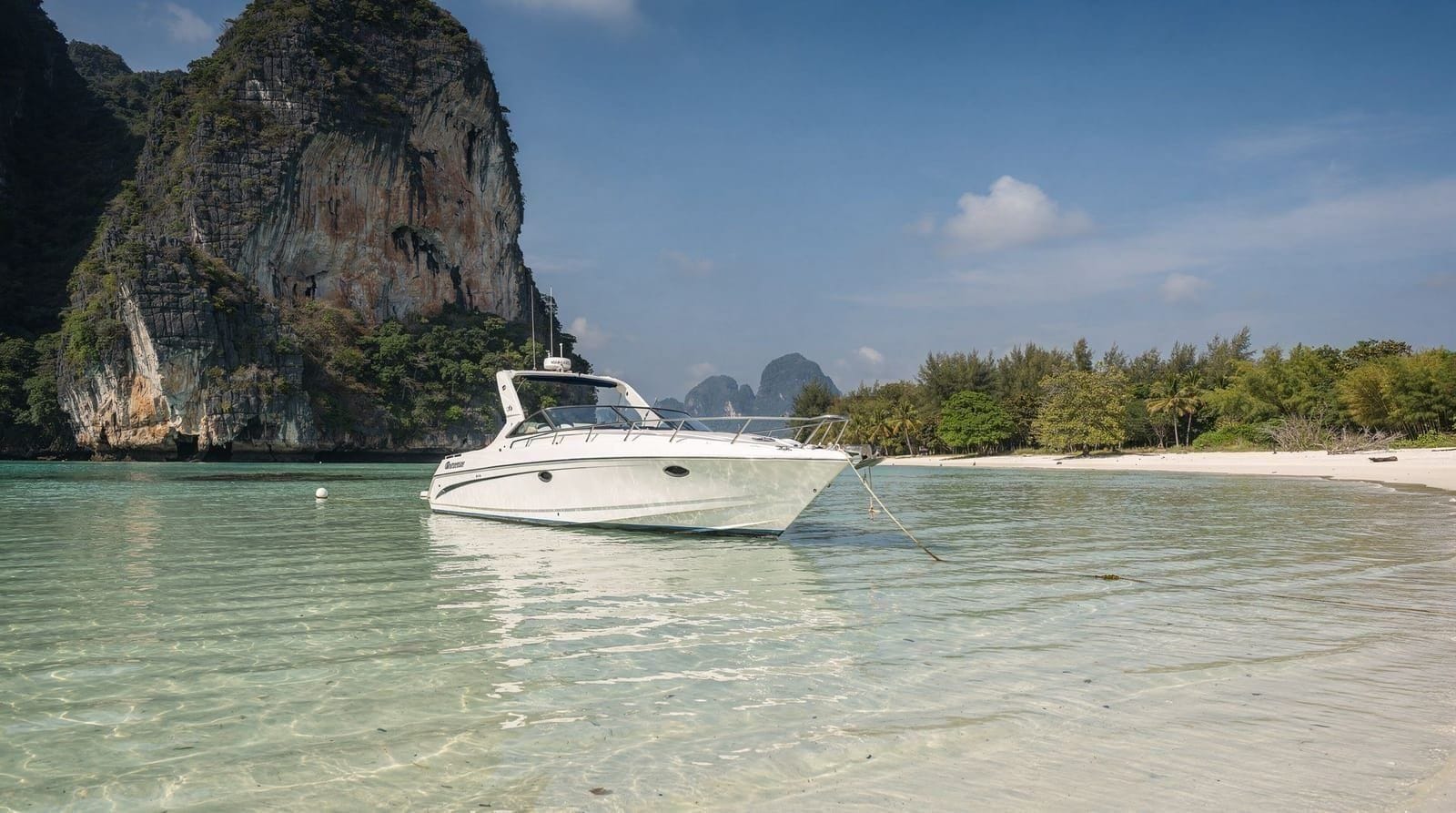 Phi Phi Maya Bamboo speedboat