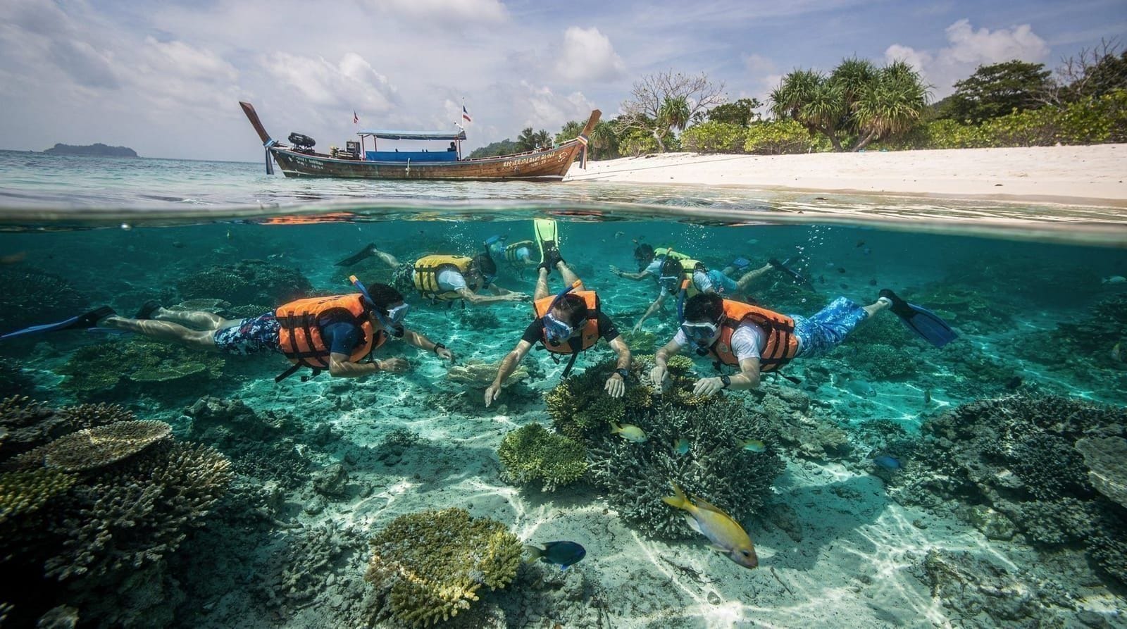 Racha Islands speedboat snorkel lunch